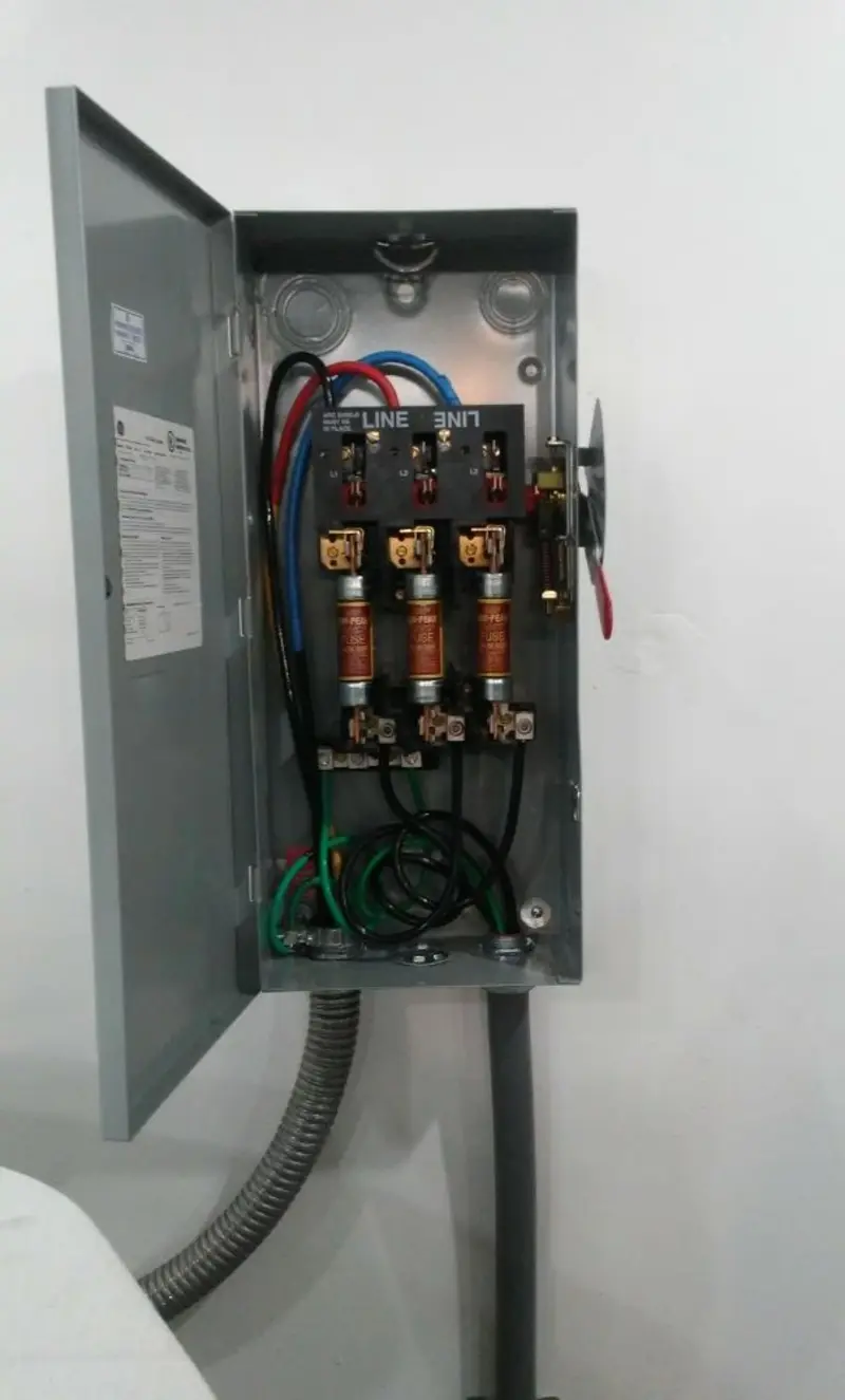 Three-phase disconnect switch installed for Smoke Detector Installation in Olyphant